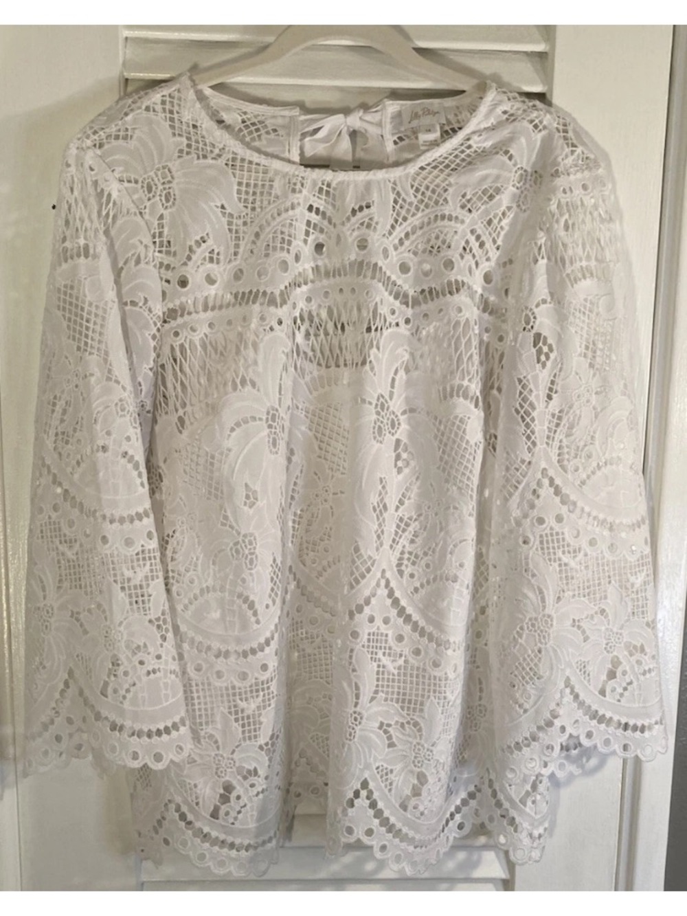 Women's White Lace Crochet Top
